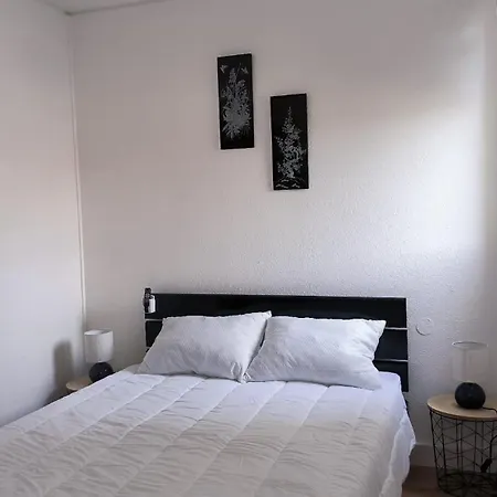 Apartment St Cyprien Moderne Et Lumineux Rez De Jardin Saint-Cyprien (Pyrenees-Orientales)