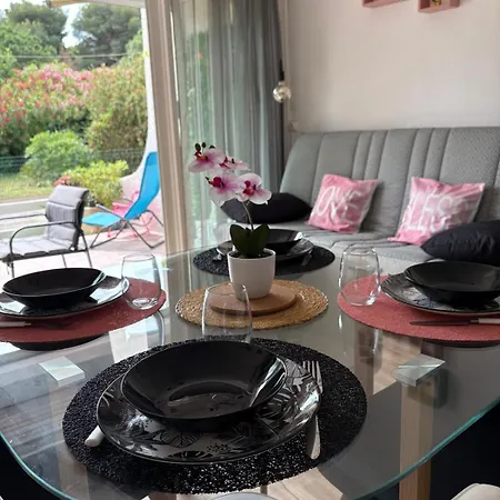 St Cyprien Moderne Et Lumineux Rez De Jardin Apartman *